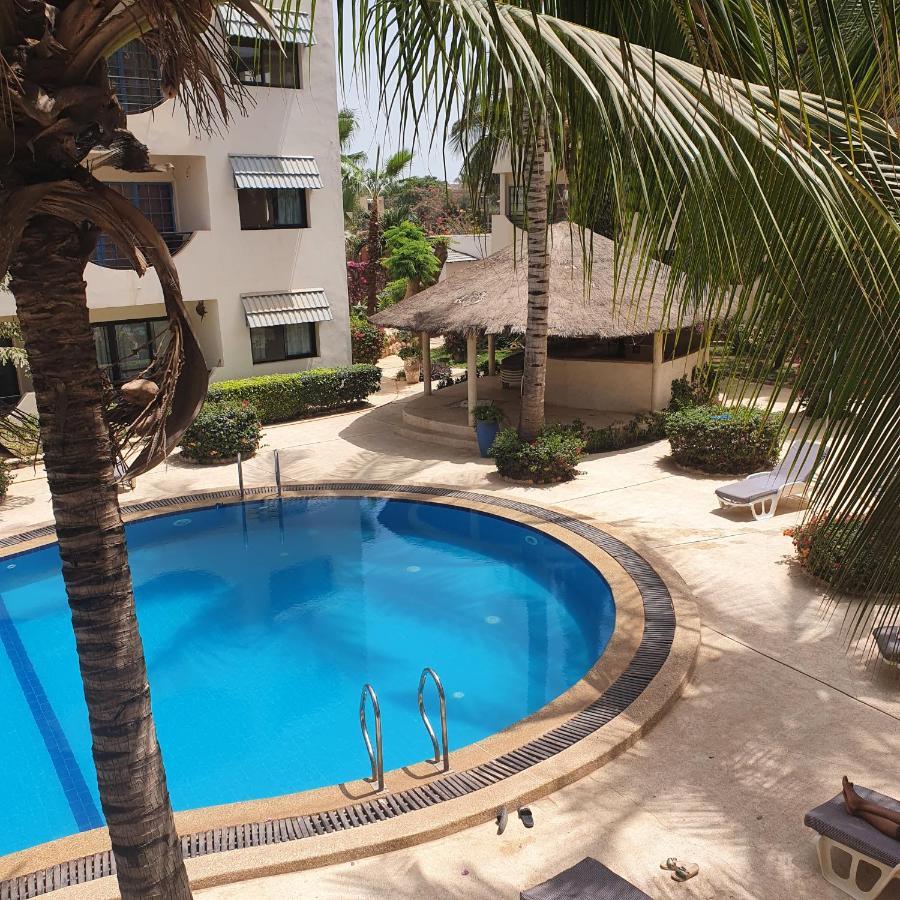 Superbe Appartement Avec Piscine, Proche Centre Ville, Restaurant, Mer Saly المظهر الخارجي الصورة