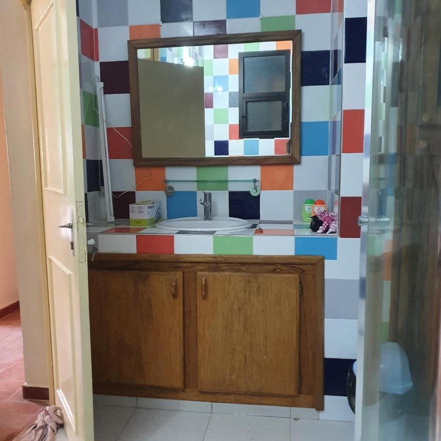 Superbe Appartement Avec Piscine, Proche Centre Ville, Restaurant, Mer Saly المظهر الخارجي الصورة